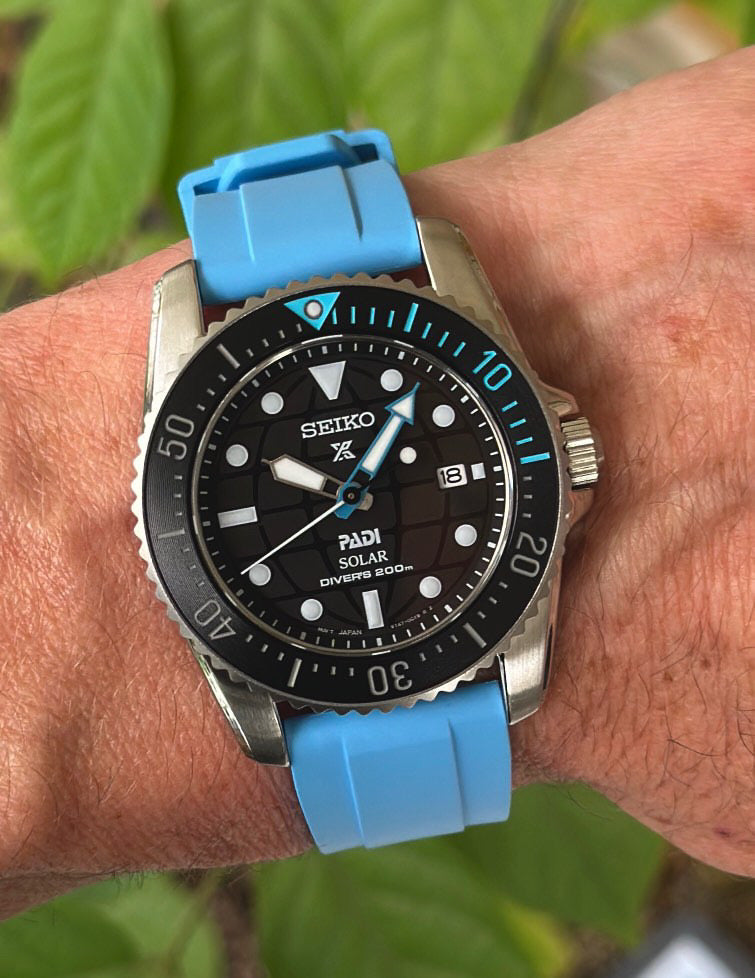 20mm Miami Blue FKM Rubber Strap