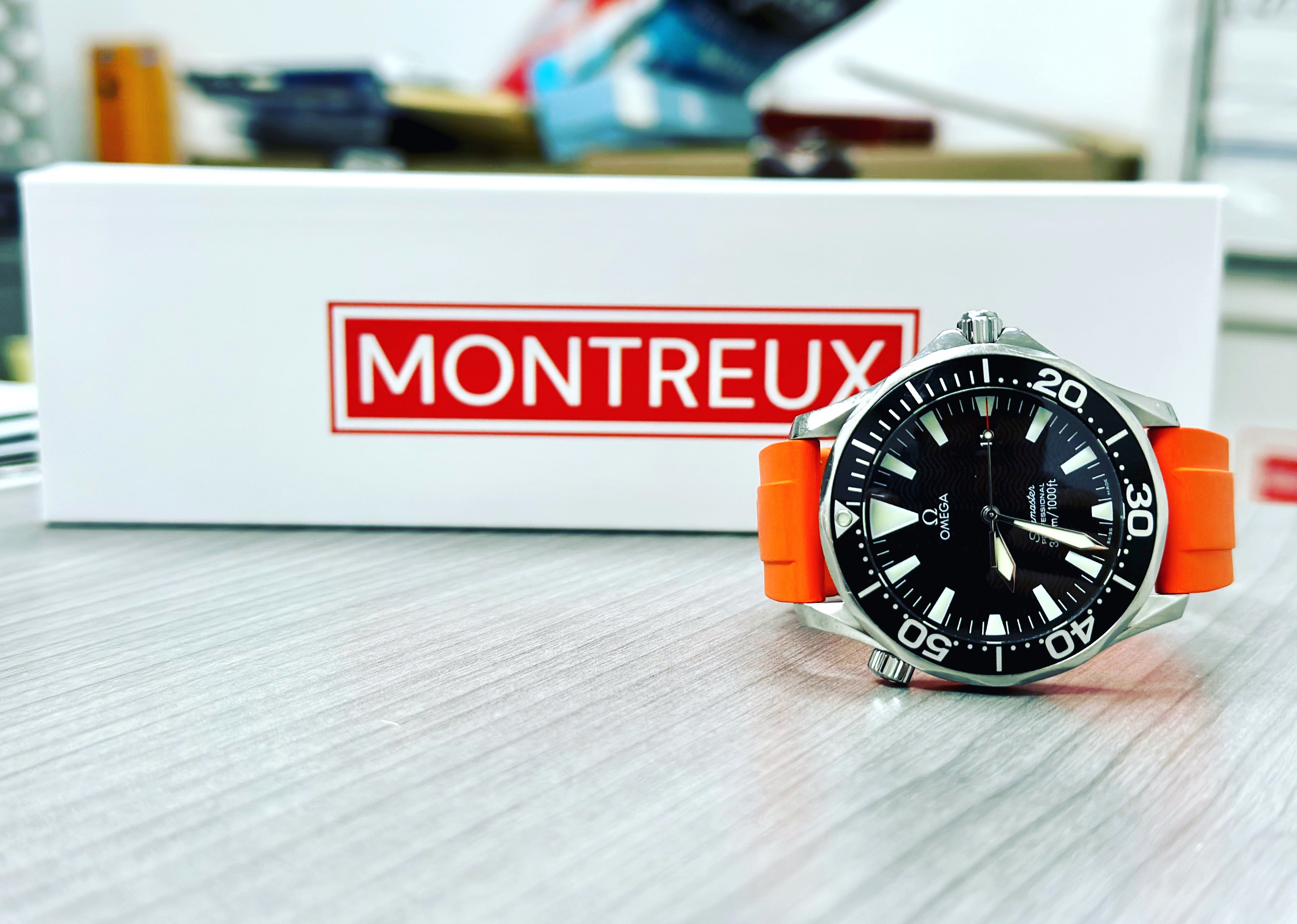 20mm Orange FKM Rubber Strap – MONTREUX